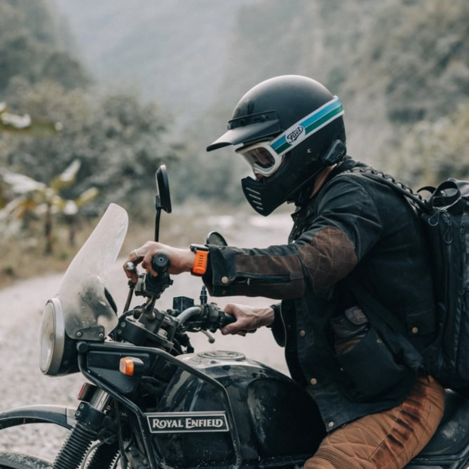 Cardo Freecom 4X - Helmet House
